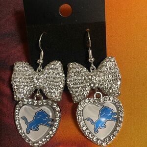Detroit Lions Bow Heart Earrings